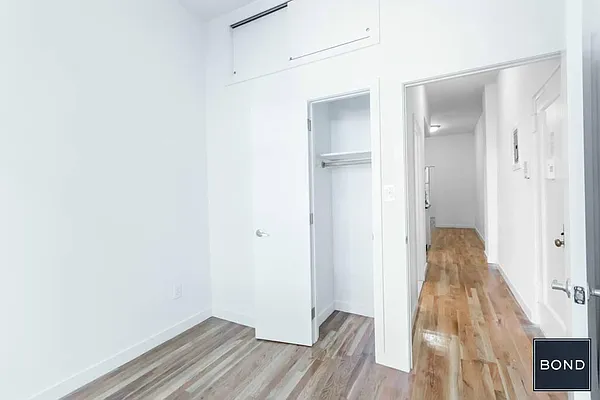 Rented by Bond New York | media 10