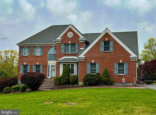 1822 Ryan Ln, Stroudsburg, PA 18360