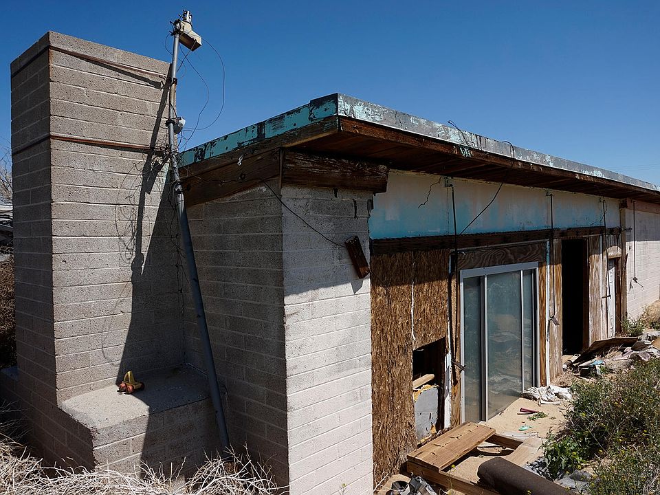 2nd image of 7900 Cinnabar Rd