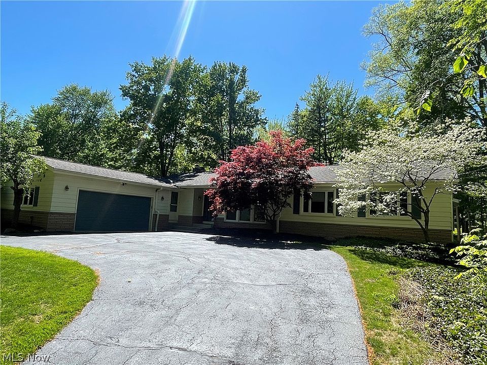 1st image of 750 Oakwood Dr