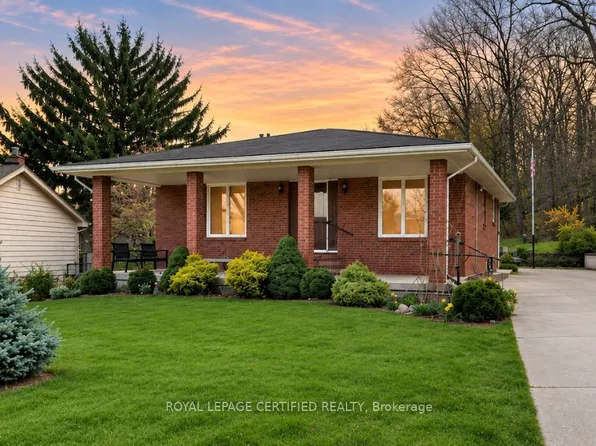 84 Homeside Ave, Hamilton, ON L8G 3H1