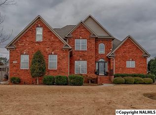 111 Peterson Pl, Huntsville, AL 35811