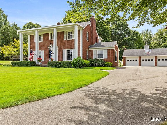 3rd image of 7150 Lake Michigan Dr