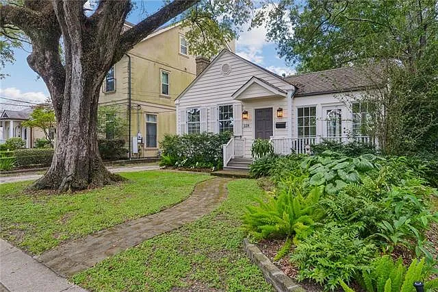 228 Fairway Dr — Photo 3