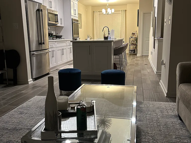 1623 Fernwood Dr — Photo 2