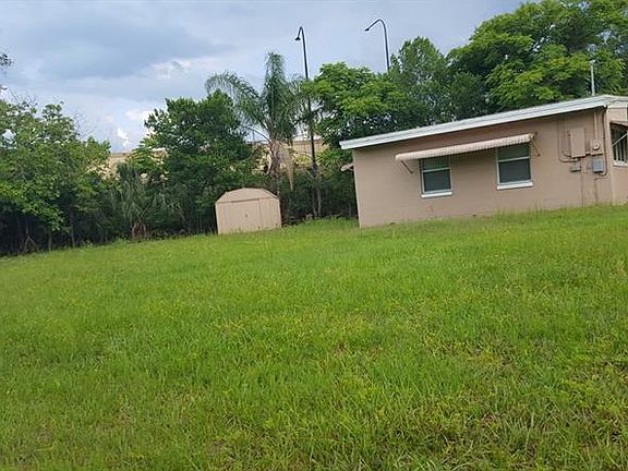 2nd image of 303 Zinnia Dr