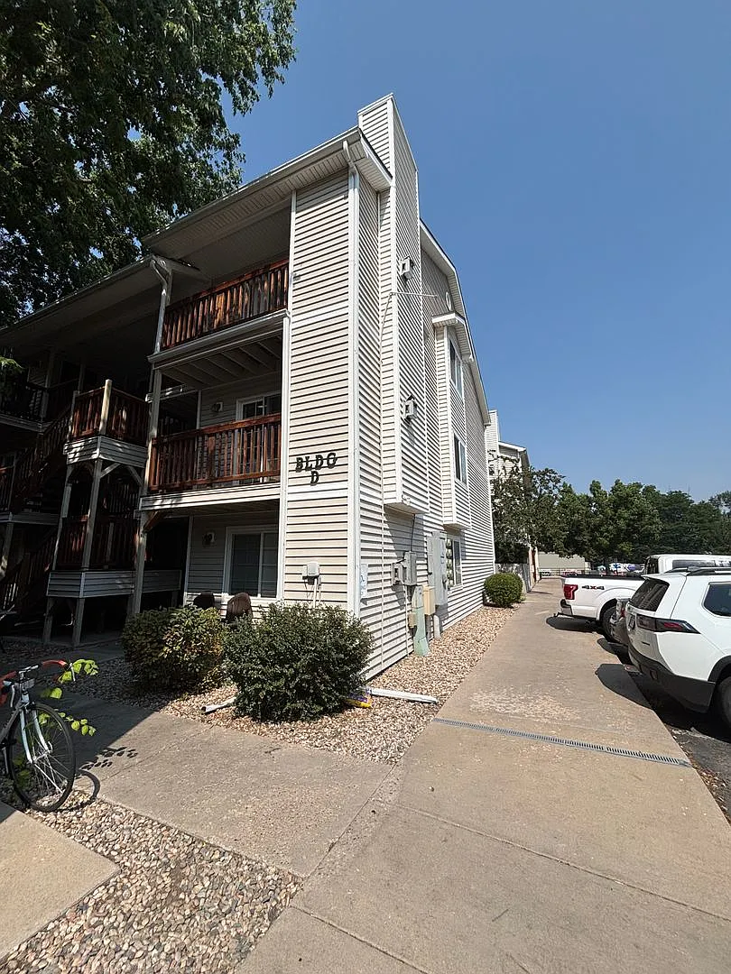 FREE August Rent | 2BR Condo Near CSU & Old Town — Photo 2