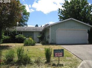 748 NW Connell Ave, Hillsboro, OR