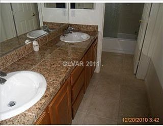 2nd image of 1825 Country Meadows Dr