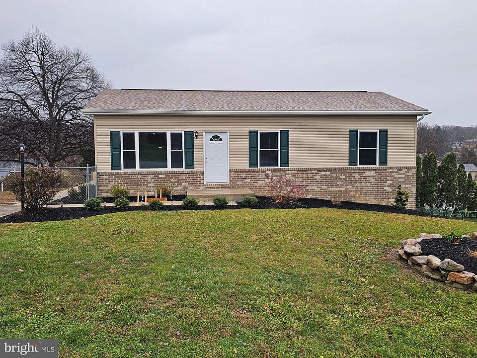 1st image of 1920 Maylinn Dr