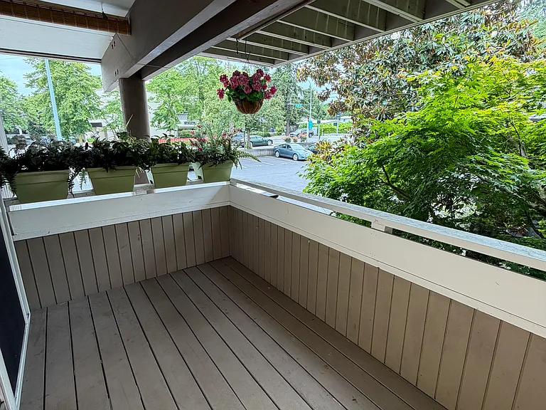 812 100th Ave NE #101 — Photo 7