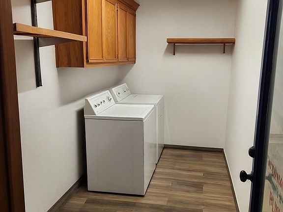 4th image of 1013 E Mile 14 N #1/2