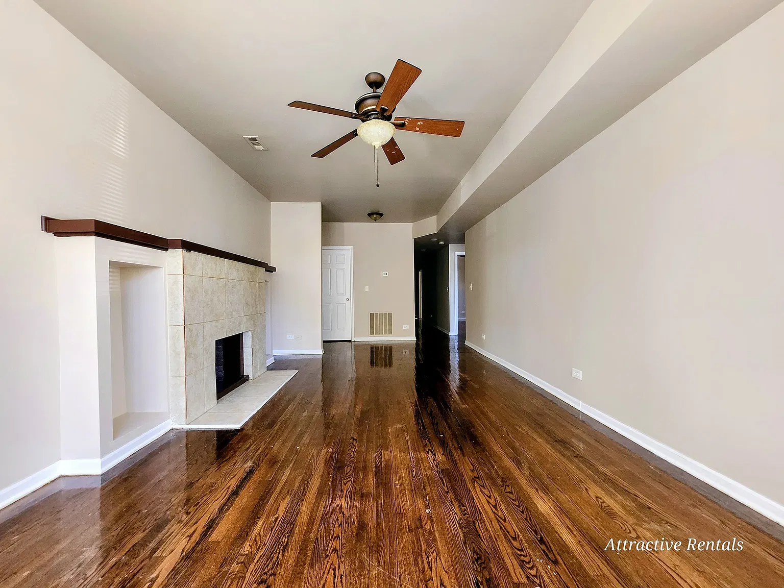 3 bed, 1150 sqft, $1,375 — Photo 2