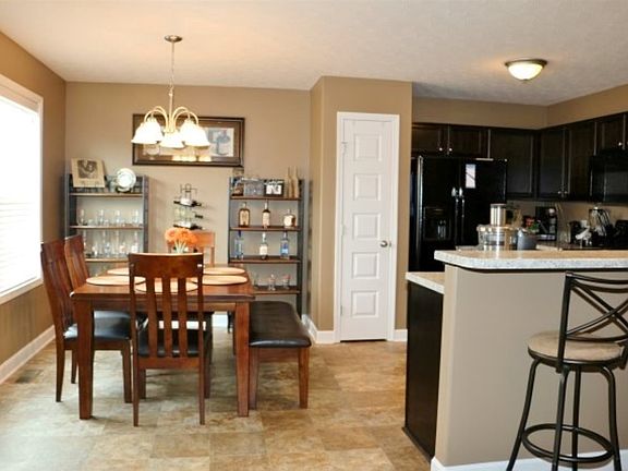 5th image of 1400 Anchorage Ct