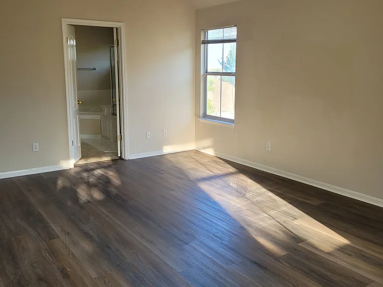 3733 Eagles Nest St — Photo 13