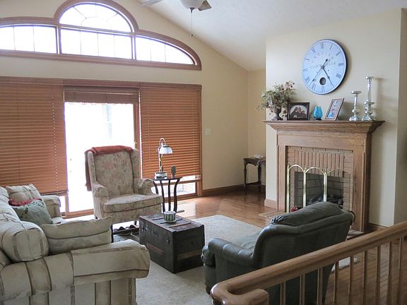 3rd image of 1700 Wildwood Ct