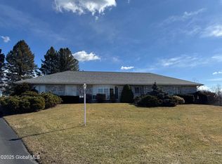 4 Buttercup Ct, Waterford, NY 12188
