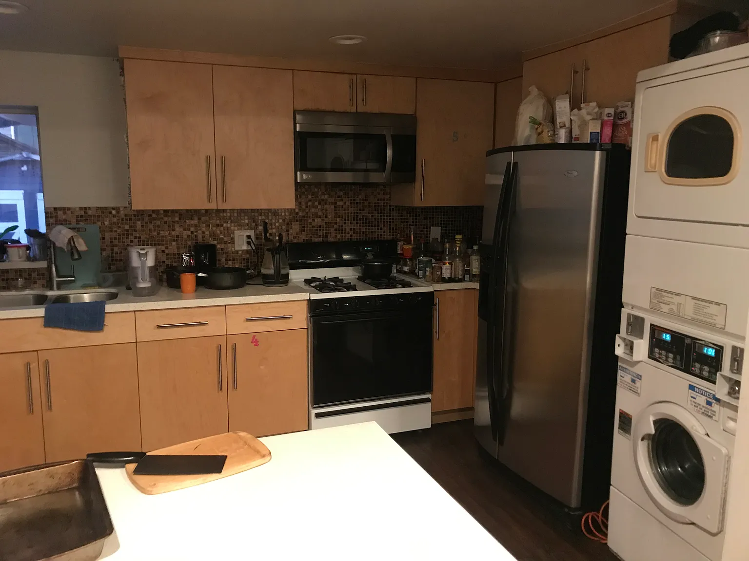6 bed, 6098 sqft, $1,000 — Photo 3