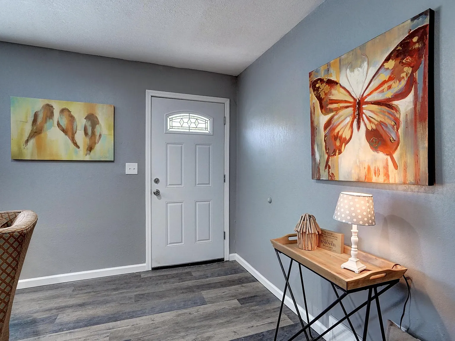 3 bed, 1064 sqft, $2,200 — Photo 3