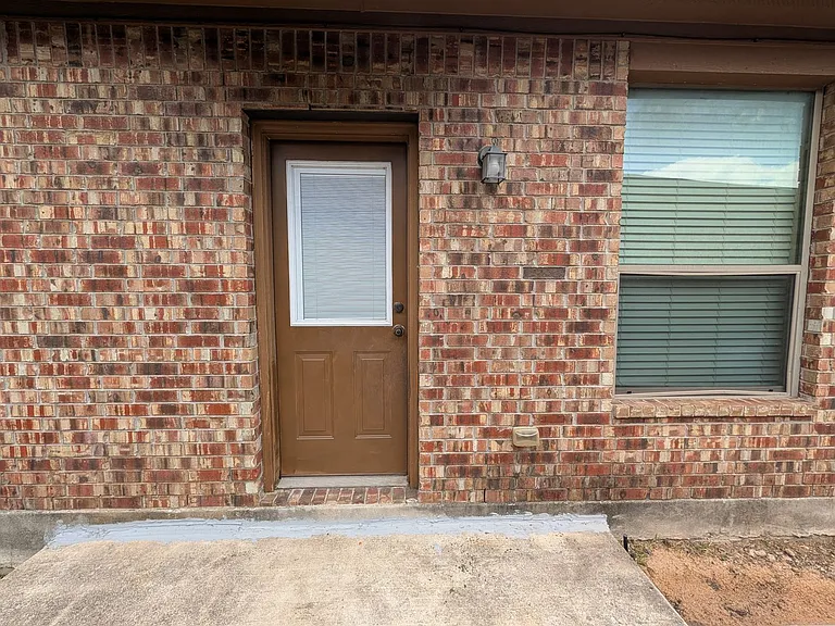 298 Rosalie Dr — Photo 21