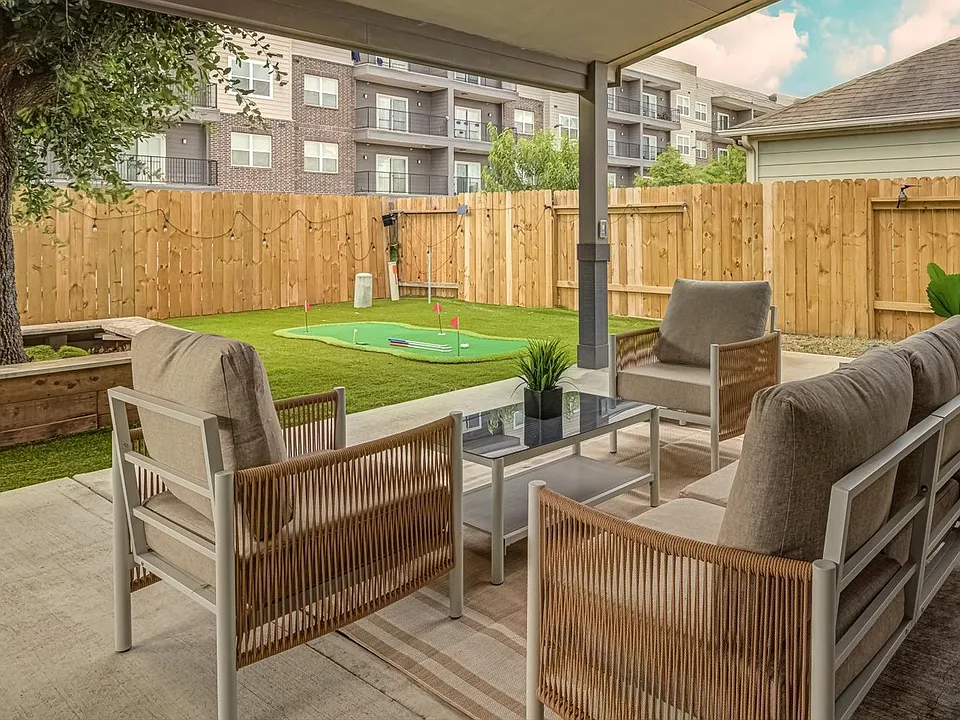 14738 Loxley Meadows Dr