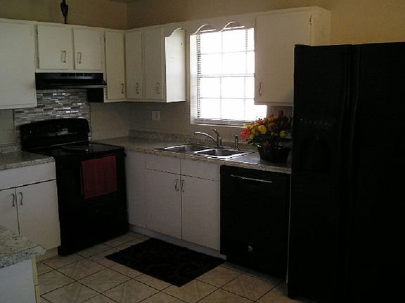 4th image of 4401 W Wyoming Ave