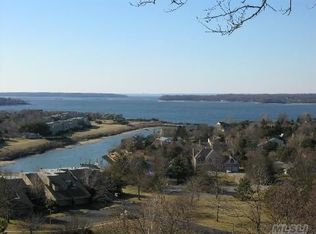 1 Steers Ave, Northport, NY 11768