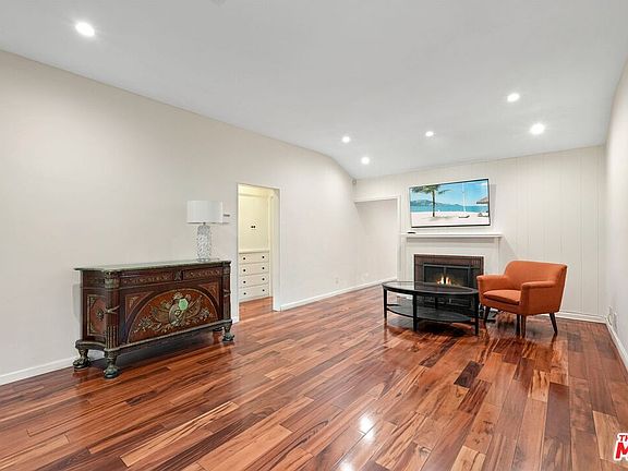 5th image of 5324 Irvine Ave