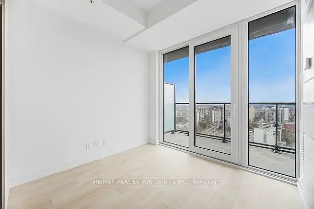 75 James St S #2801 — Photo 14