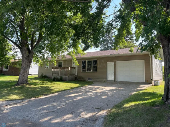 309 Webster St, Lisbon, ND 58054