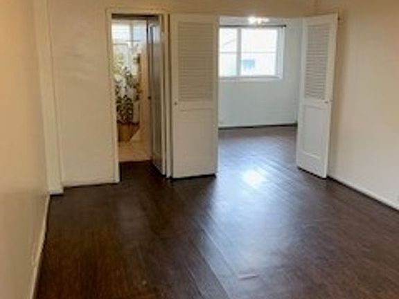 3rd image of 1655 Kewalo St APT E