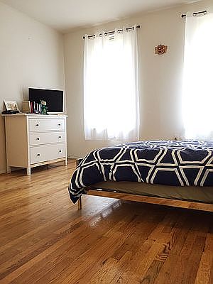 2nd image of 244 E 77th St APT 13