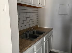 South Jefferson Apartments, 1 Bed 1 Bath