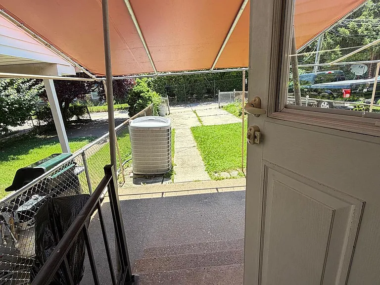 831 Bosley Ave — Photo 24