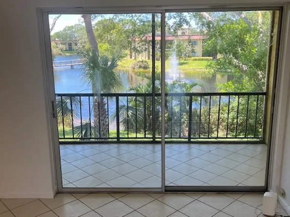 866 SW 9th Street Cir APT 205, Boca Raton, FL 33486