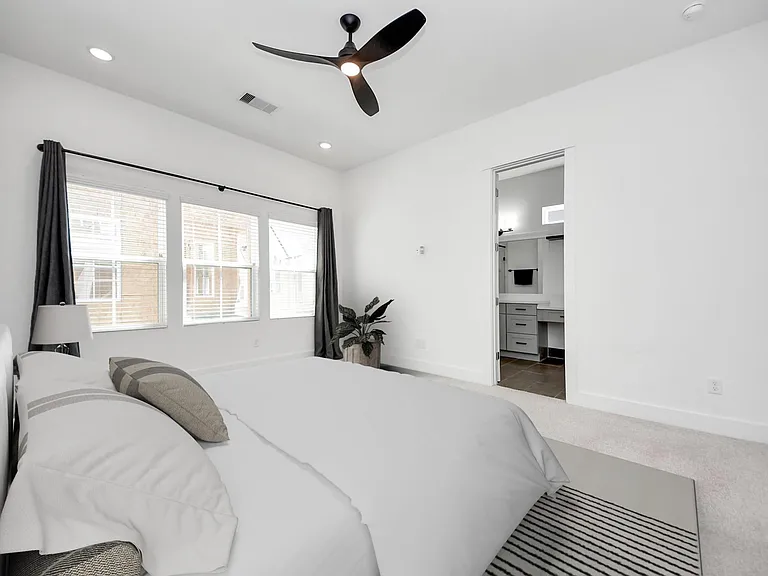 3010 Jensen Springs Ln — Photo 15