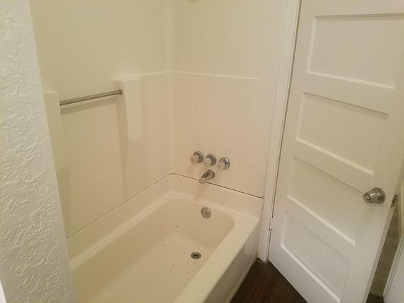 4th image of 518 S Kalisher St