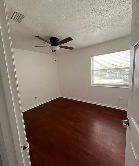 508 SE Crosspoint Dr — Photo 7