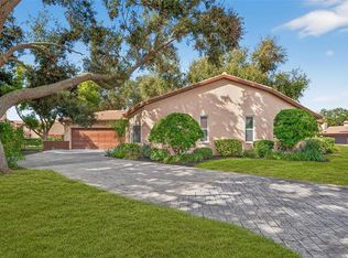 1620 Pelican Creek Xing, Saint Petersburg, FL 33707