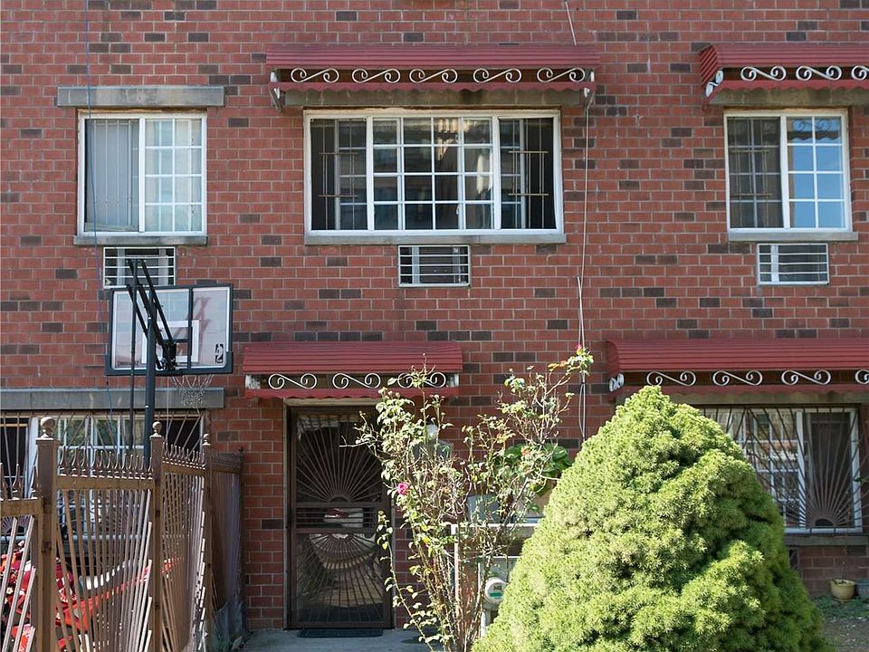 1st image of 854 E 175th St