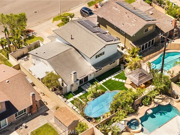 9331 Cape Cod Dr, Huntington Beach, CA 92646