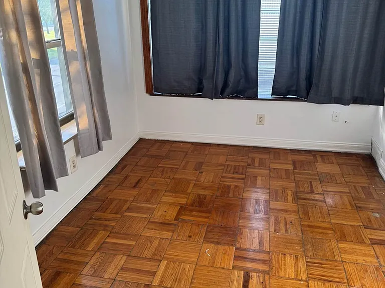 3475 Fort St #2 — Photo 4