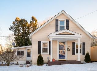 52 James St, Danbury, CT 06810