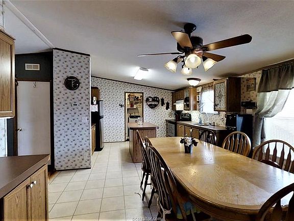 4th image of 11072 Wagon Trail Ct