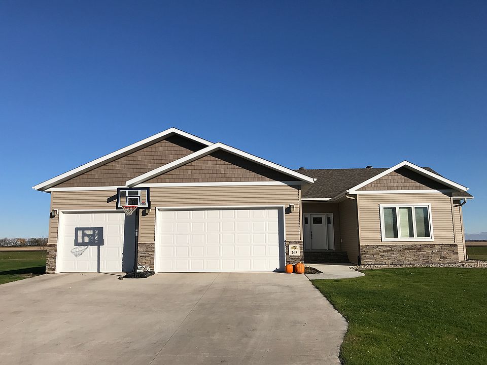1st image of 265 Park Dr