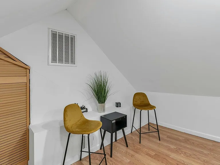 12 Orange Rd — Photo 36
