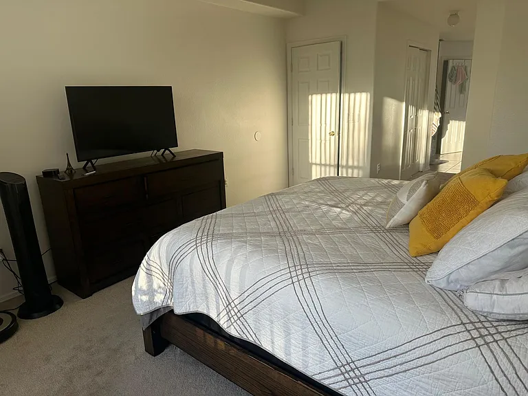 1654 Islebrook Dr — Photo 10