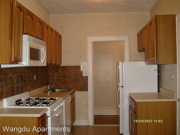 3rd image of 40 Gifford Ave APT 5A
