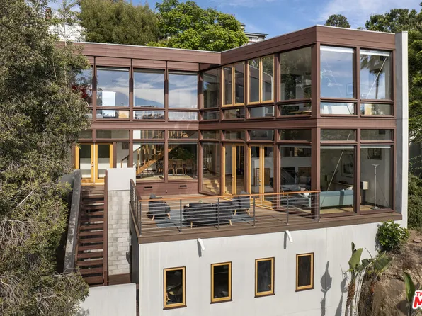 2262 Panorama Ter, Los Angeles, CA 90039