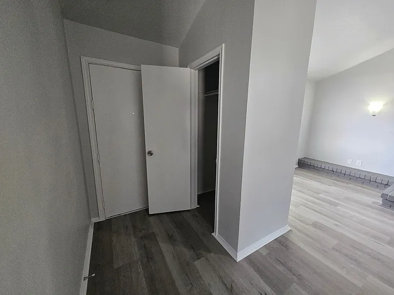 13439-13441 Blossomheath Ln — Photo 7